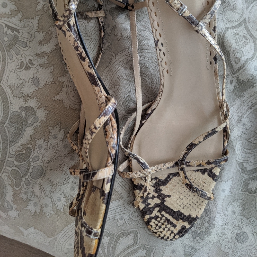 Snake skin style shoes - Picture 2 of 3